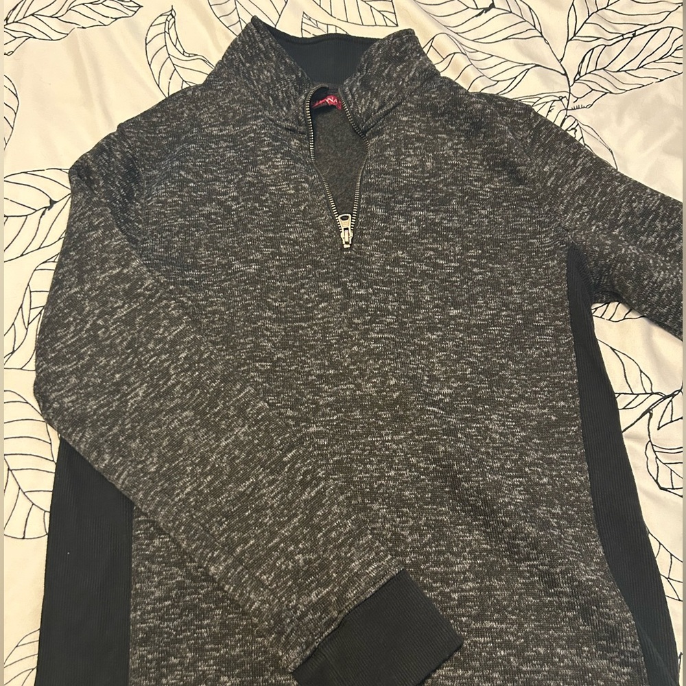 Merona Men’s 1/4 Zip Pullover – Size M